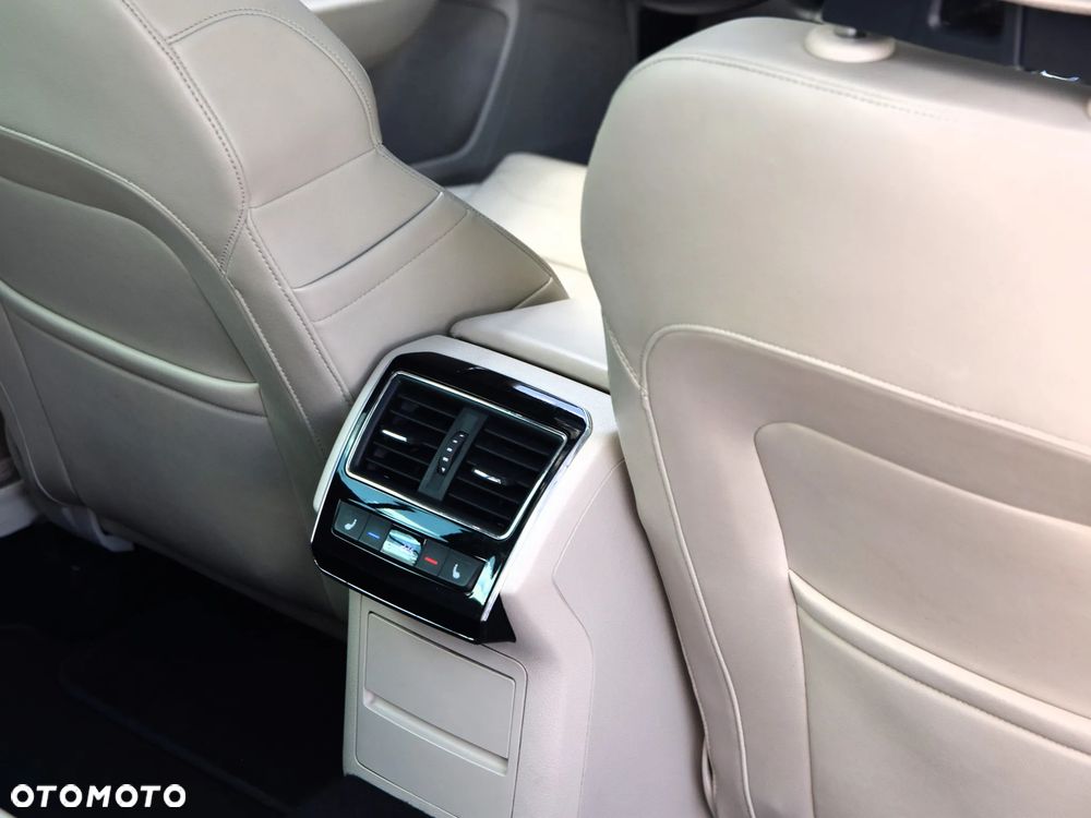 Skoda Superb 2.0 TSI 4x4 L&K DSG - 13