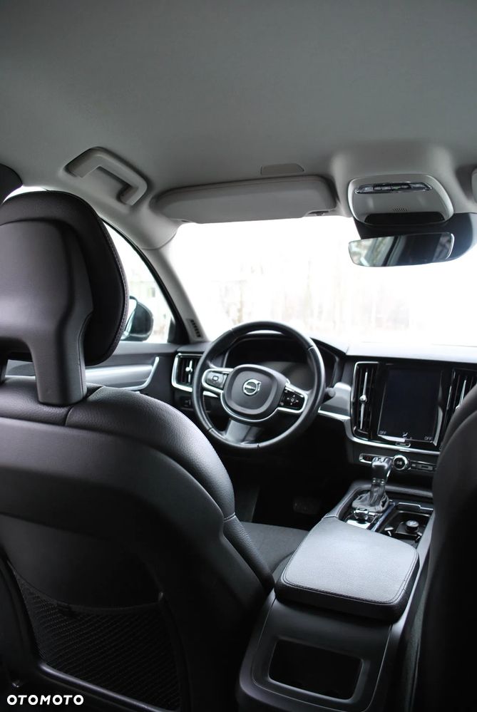 Volvo S90 D3 Momentum - 10