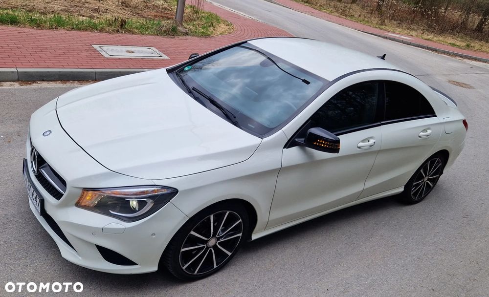 Mercedes-Benz CLA 200 UrbanStyle Edition - 1
