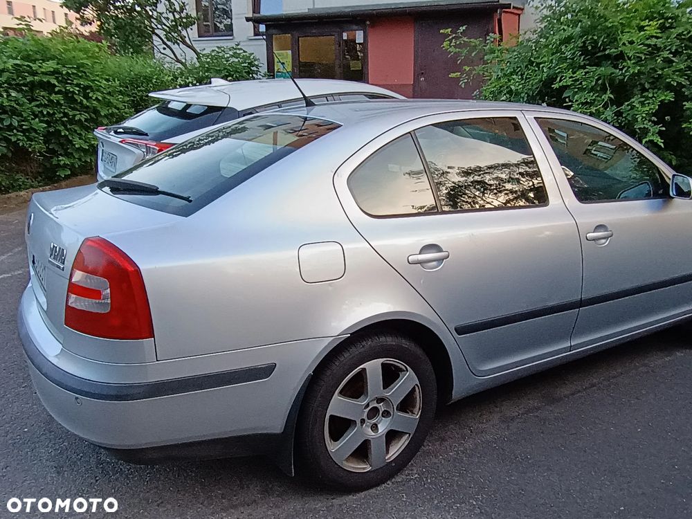 Skoda Octavia 2.0 TDI Ambiente - 6