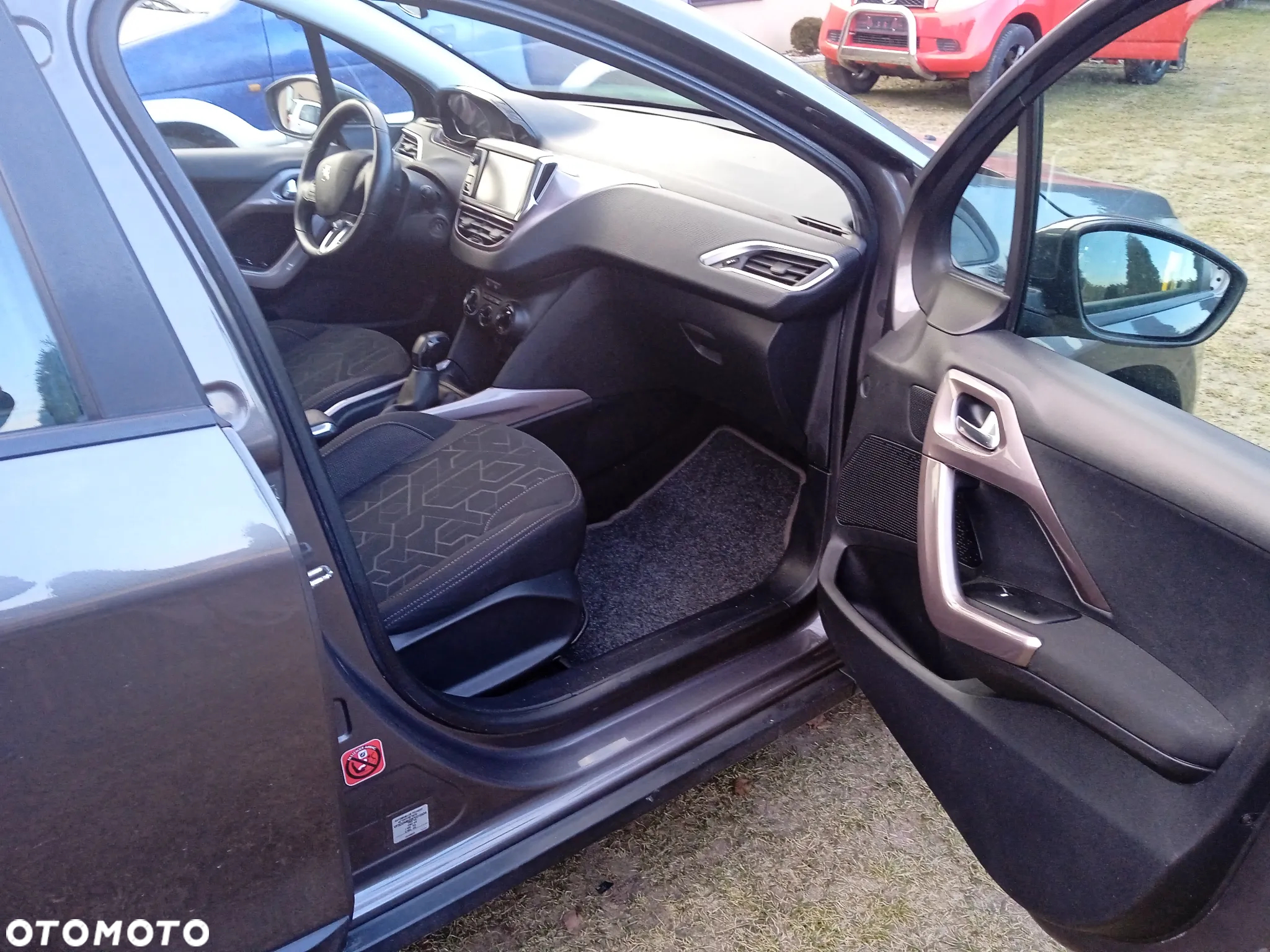 Peugeot 2008 1.2 Pure Tech Active - 6