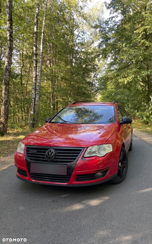 Volkswagen Passat Variant 1.9 TDI DPF BlueMotion - 1