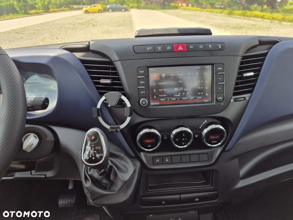 Iveco Daily | 35S12 | HI-MATIC Automat | Nagwigacja | Skrzynka | Niski Przebieg | Ideał - 12