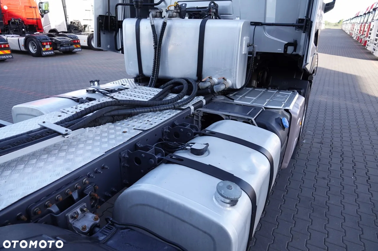 Renault C 520  / 6x4 / HYDRAULIKA / RETARDER /  KLIMA POSTOJOWA / 3 OSIOWY CIĄGNIK SIODŁOWY / DMC: 100 000 KG !! / BOGATE WYPOSAŻENIE - 14