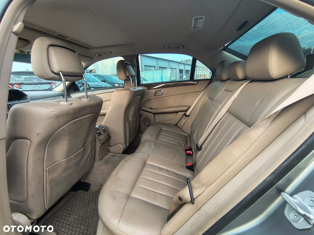 Mercedes-Benz Klasa E - 15