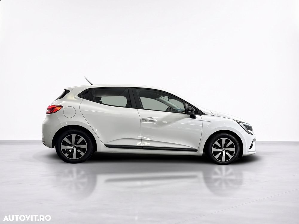 Renault Clio - 7