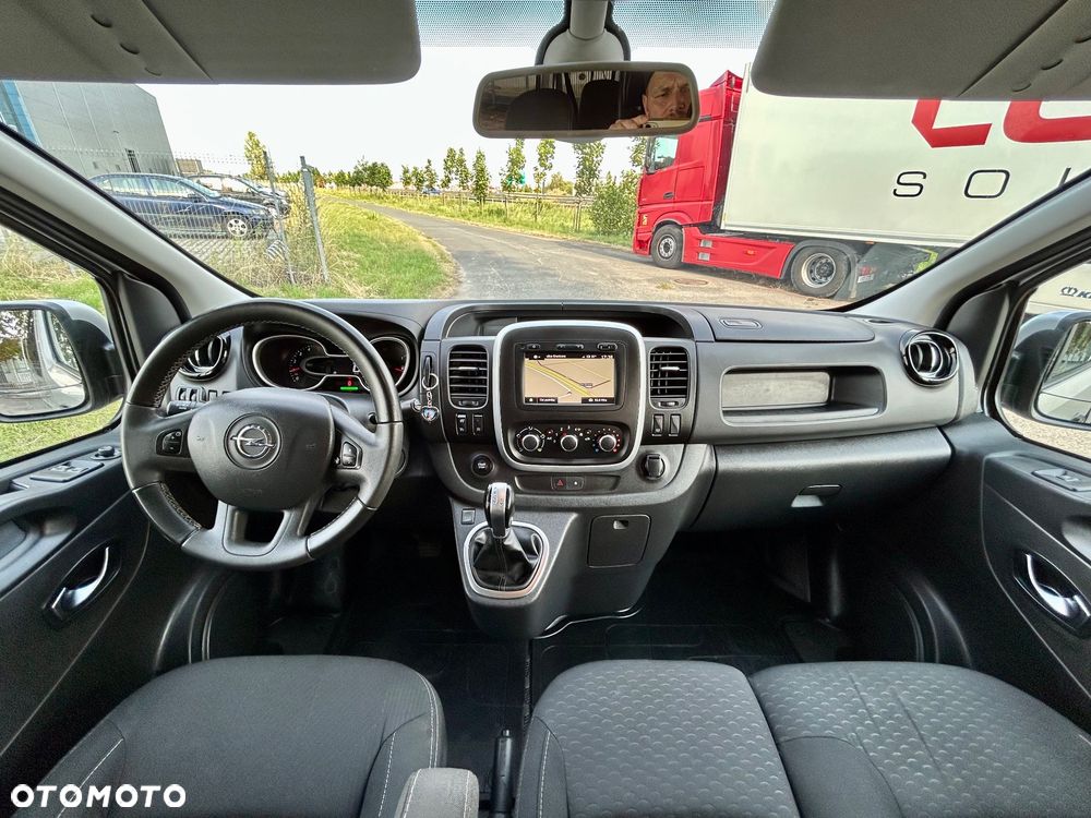Opel Vivaro - 26