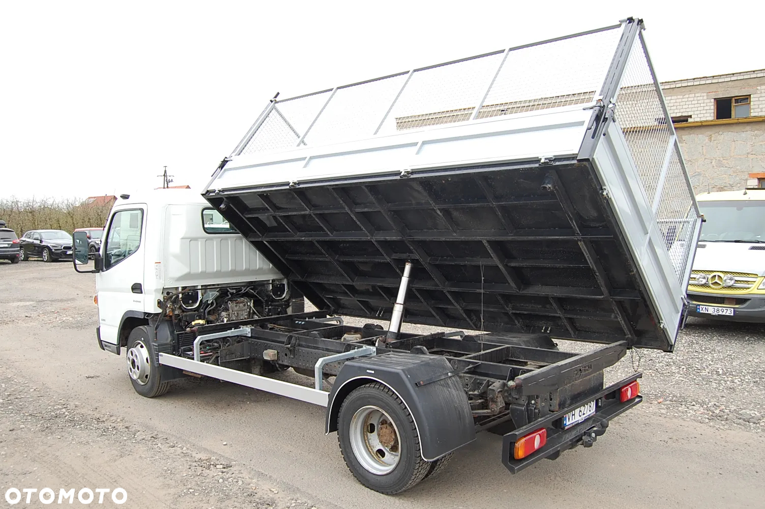 Mitsubishi Fuso Canter - 5