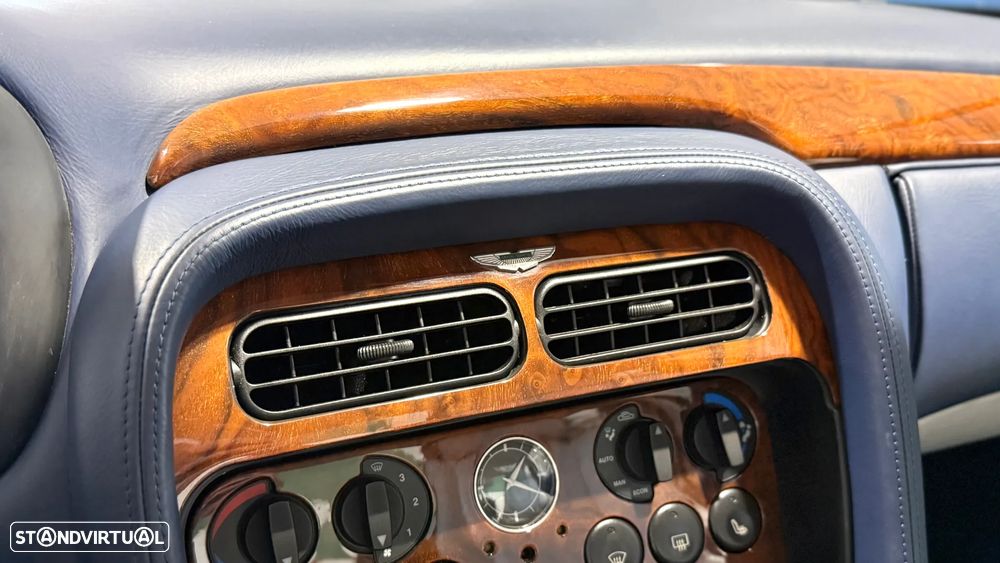 Aston Martin DB7 Vantage Coupé V12 - 20