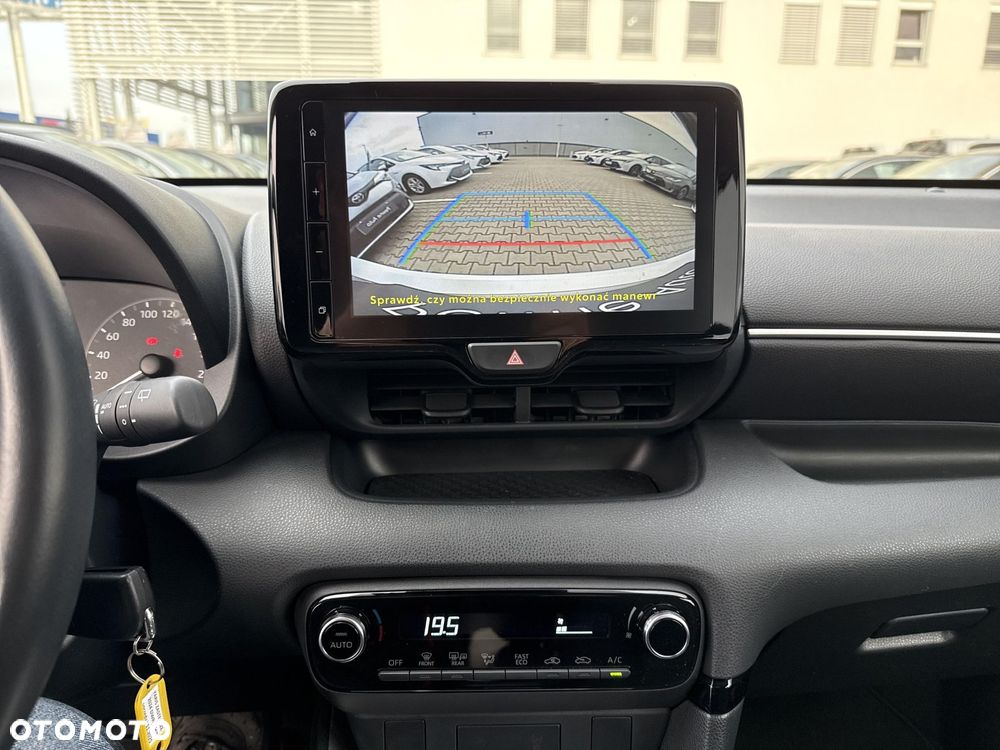 Toyota Yaris - 18