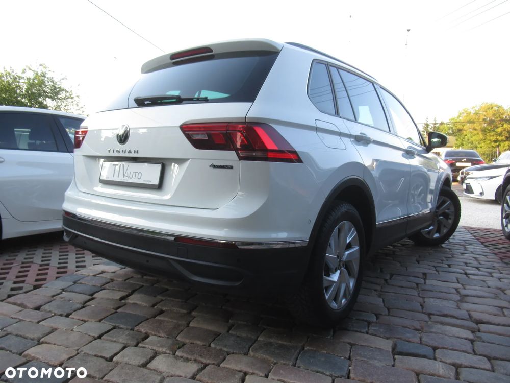 Volkswagen Tiguan 2.0 TSI 4Mot Life DSG - 4