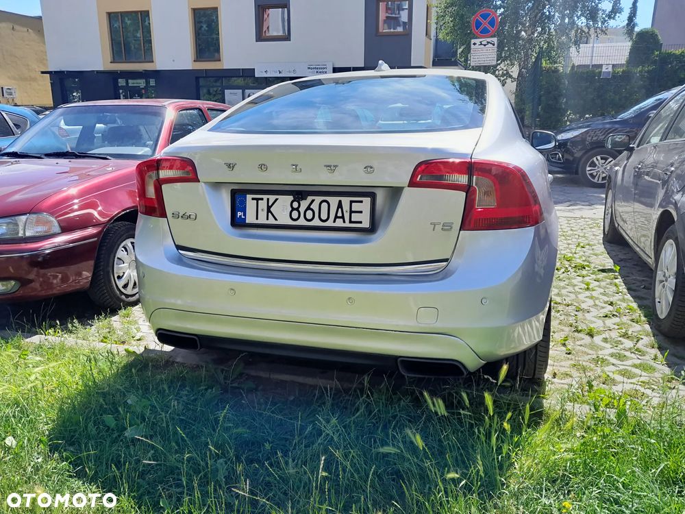 Volvo S60 2.5 T5 - 5