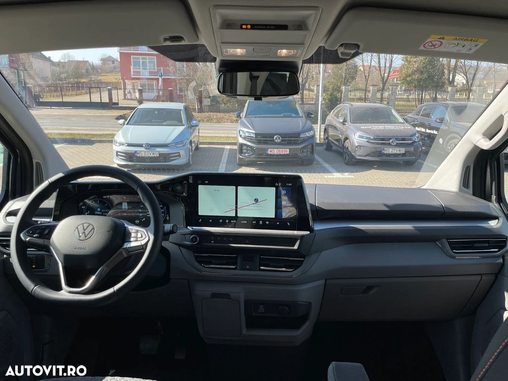 Volkswagen Caravelle - 18