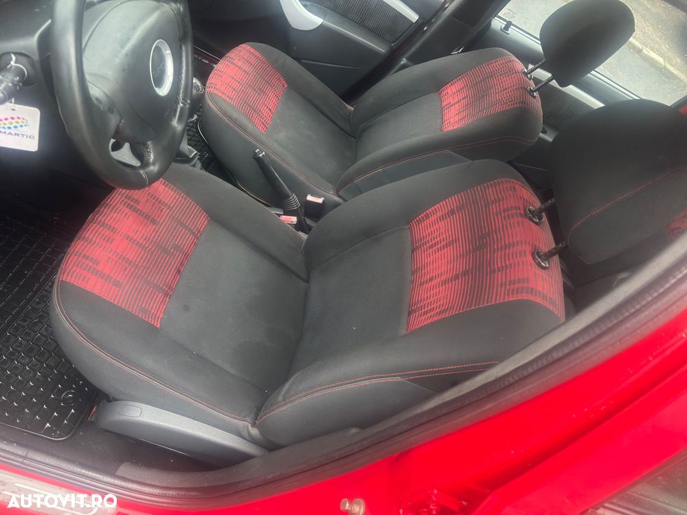 Dacia Logan 1.4 MPI GPL Laureate - 8