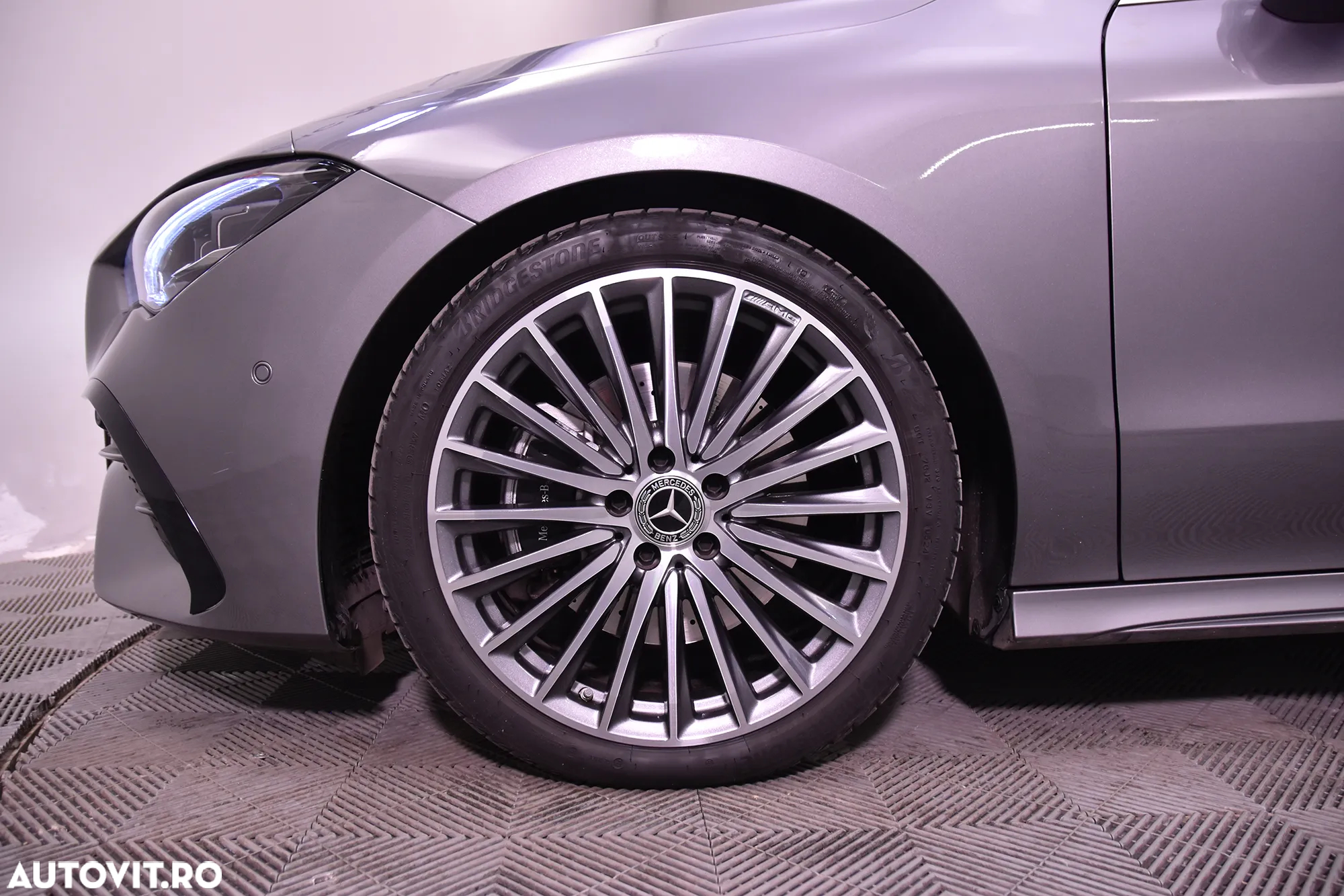 Mercedes-Benz CLA - 13