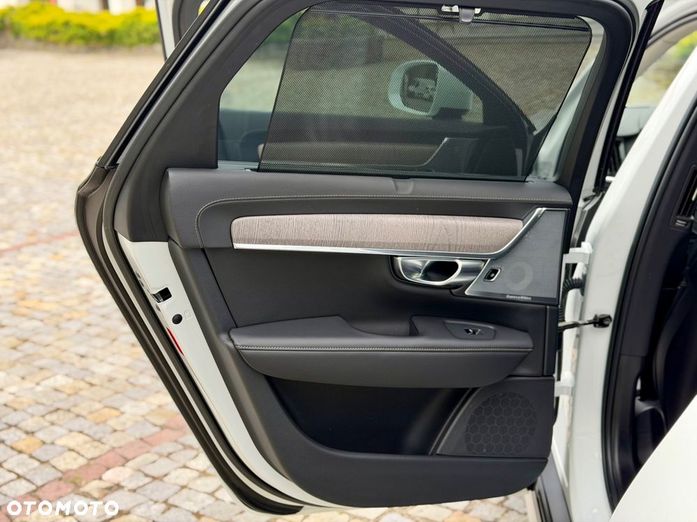 Volvo V90 Cross Country B5 D AWD Ultimate - 23