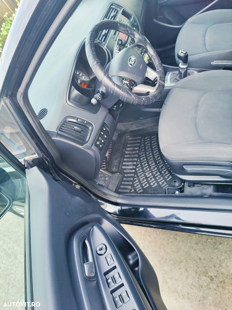 Kia Rio 1.4 Spirit - 6