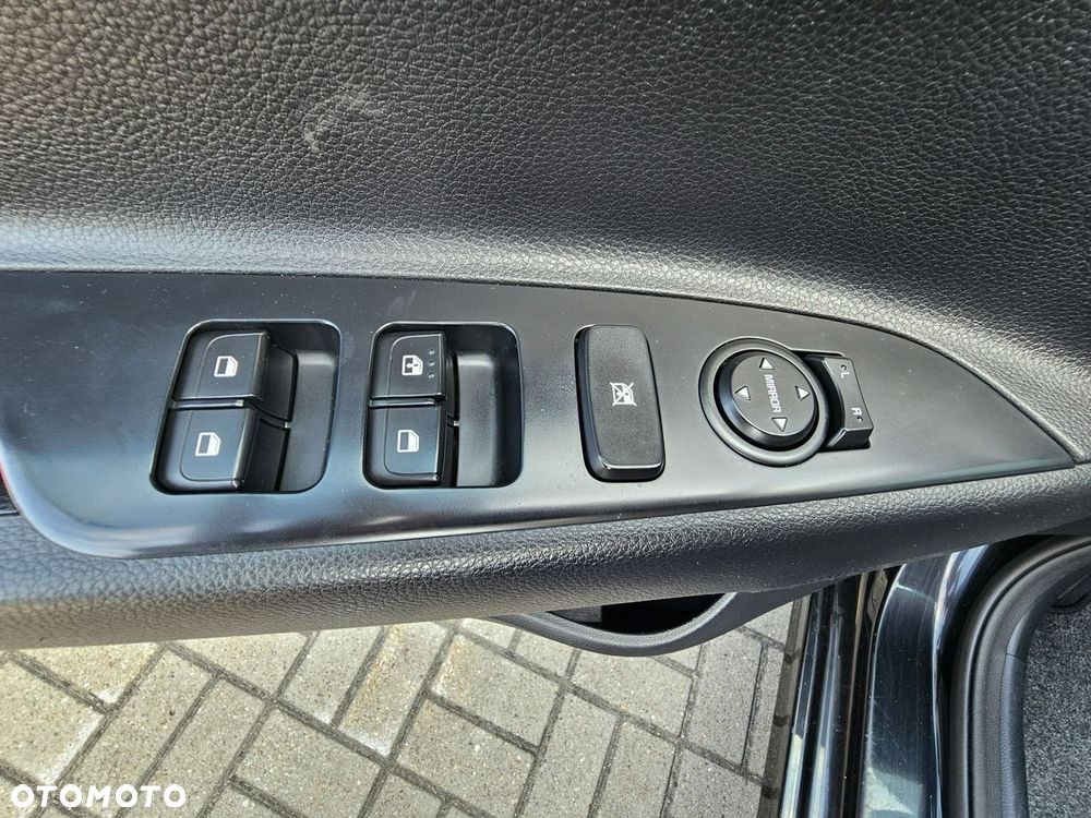 Kia Rio 1.0 T-GDI 100 Dream-Team Edition - 27