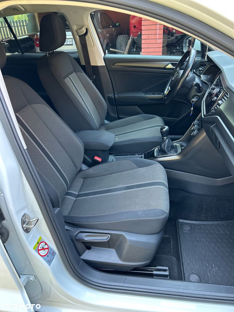 Volkswagen T-Roc - 20