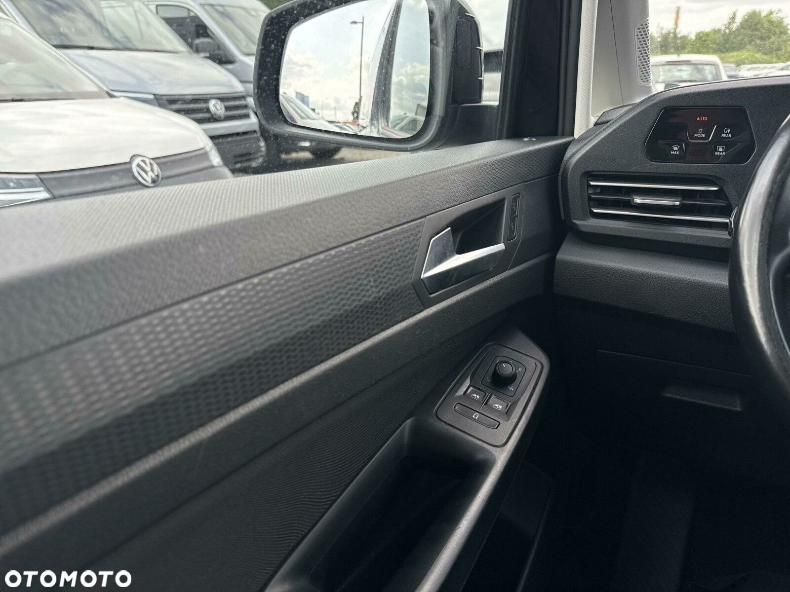 Volkswagen Caddy - 21