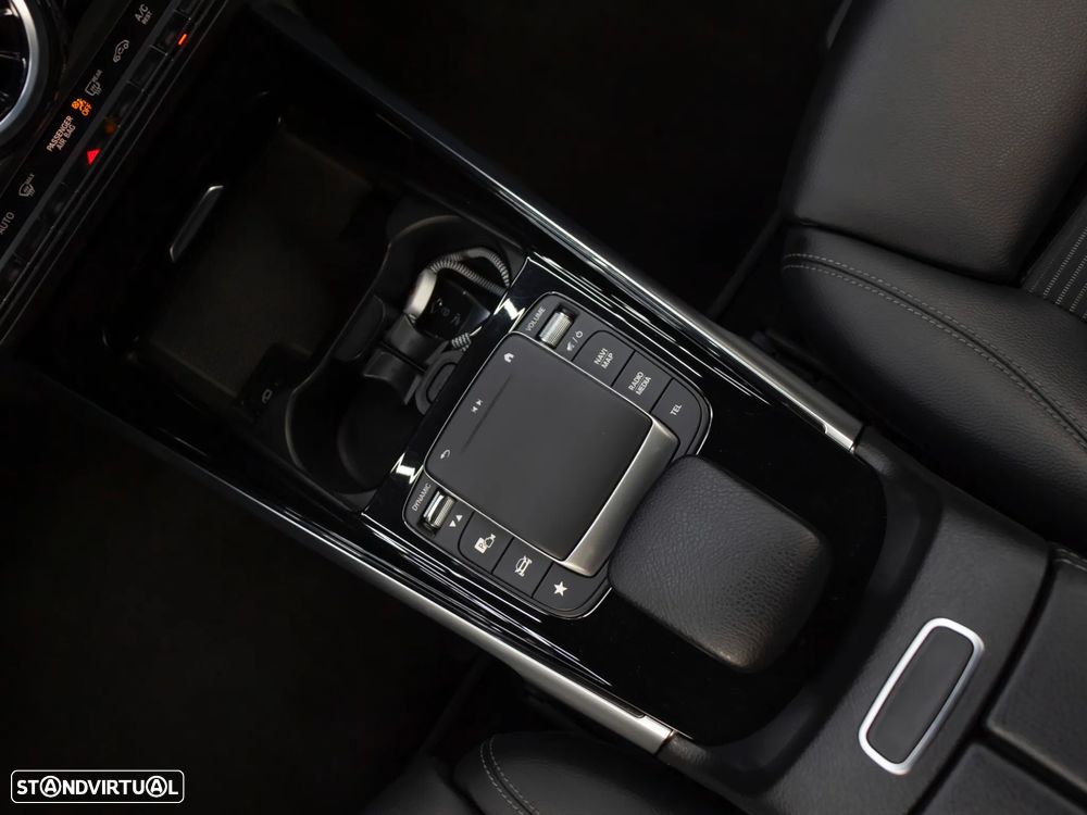 Mercedes-Benz GLB 180 d Progressive - 36