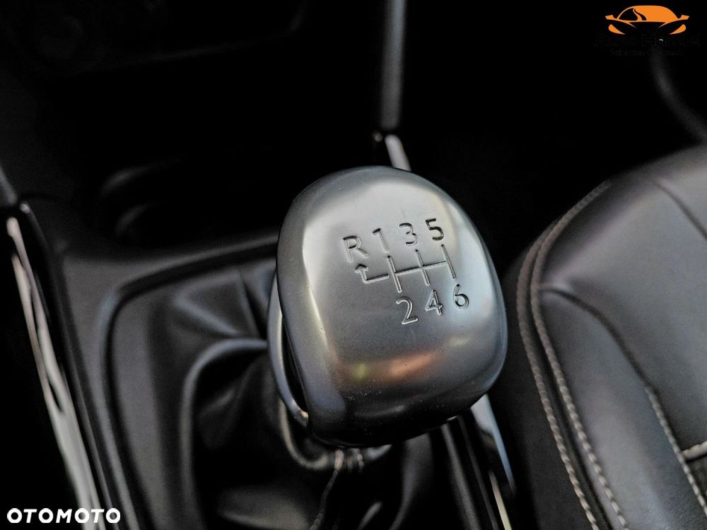 Peugeot 2008 - 41