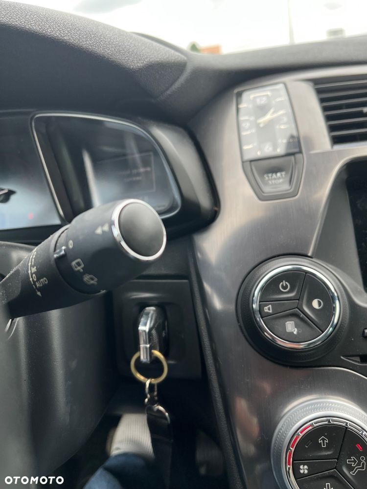 Citroën DS5 2.0 HDi Hybrid4 SoChic MCP - 6