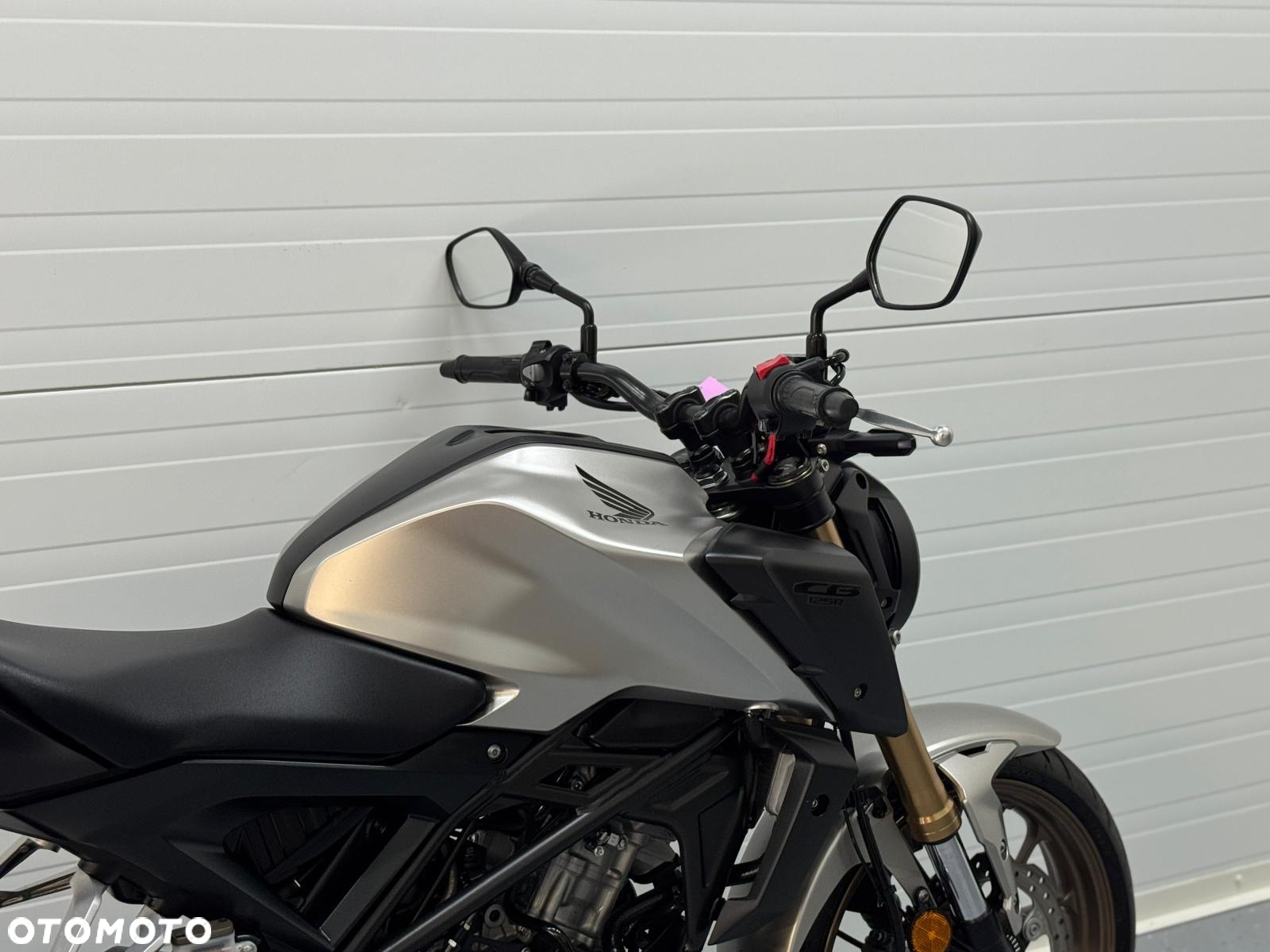 Honda CB - 4