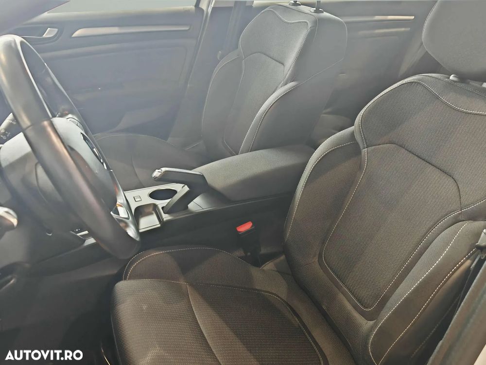 Renault Megane TCE 140 EDC Techno - 9