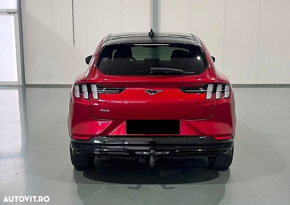 FORD Mustang Mach-E 2021 — imagine 5