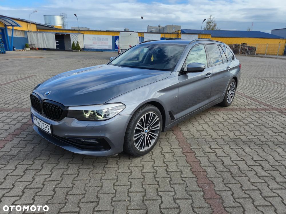 BMW Seria 5 520d Sport Line - 28