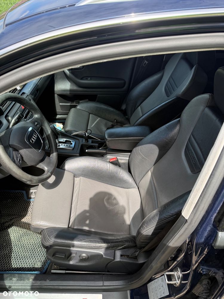 Audi A4 Avant 3.0 TDI DPF quattro tiptronic - 11
