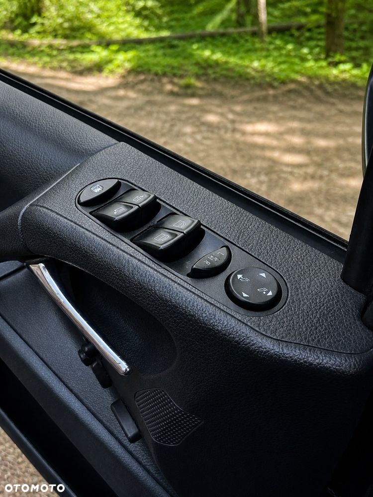 Mercedes-Benz Viano 3.0 CDI lang Automatik Ambiente Activity DPF - 16