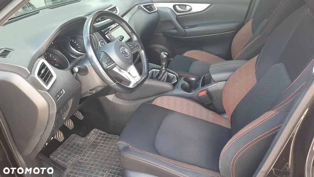Nissan Qashqai 1.3 DIG-T N-CONNECTA - 6