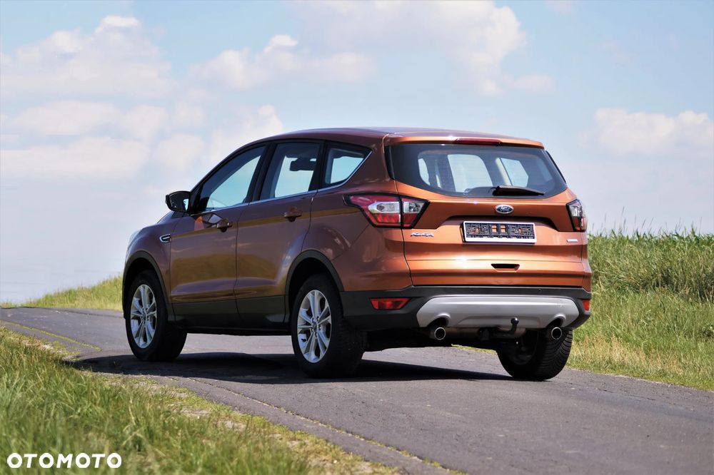 Ford Kuga - 10