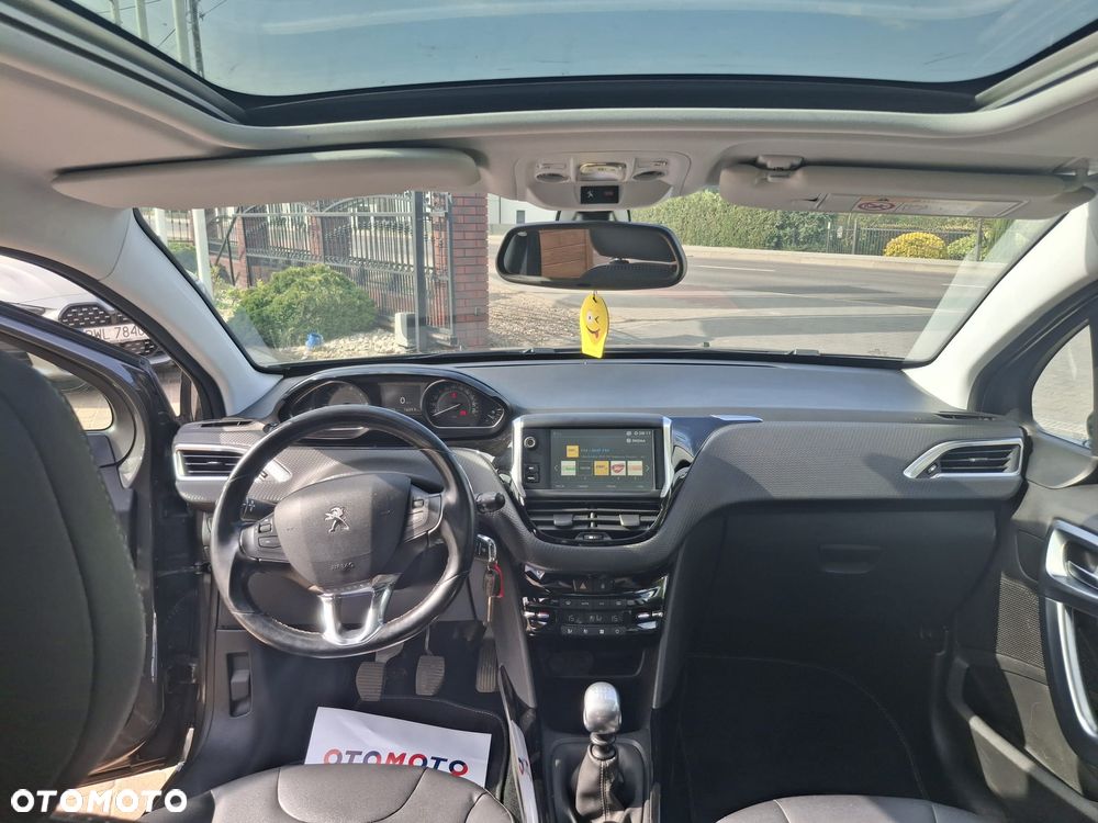 Peugeot 2008 PureTech 130 Allure Pack - 16