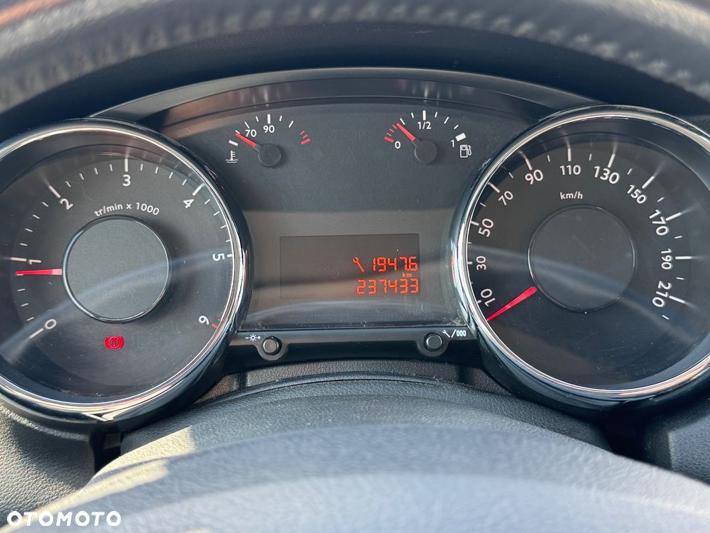 Peugeot 5008 1.6 HDi Premium - 30