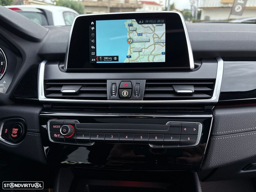 BMW 216 Active Tourer d Line Sport - 42