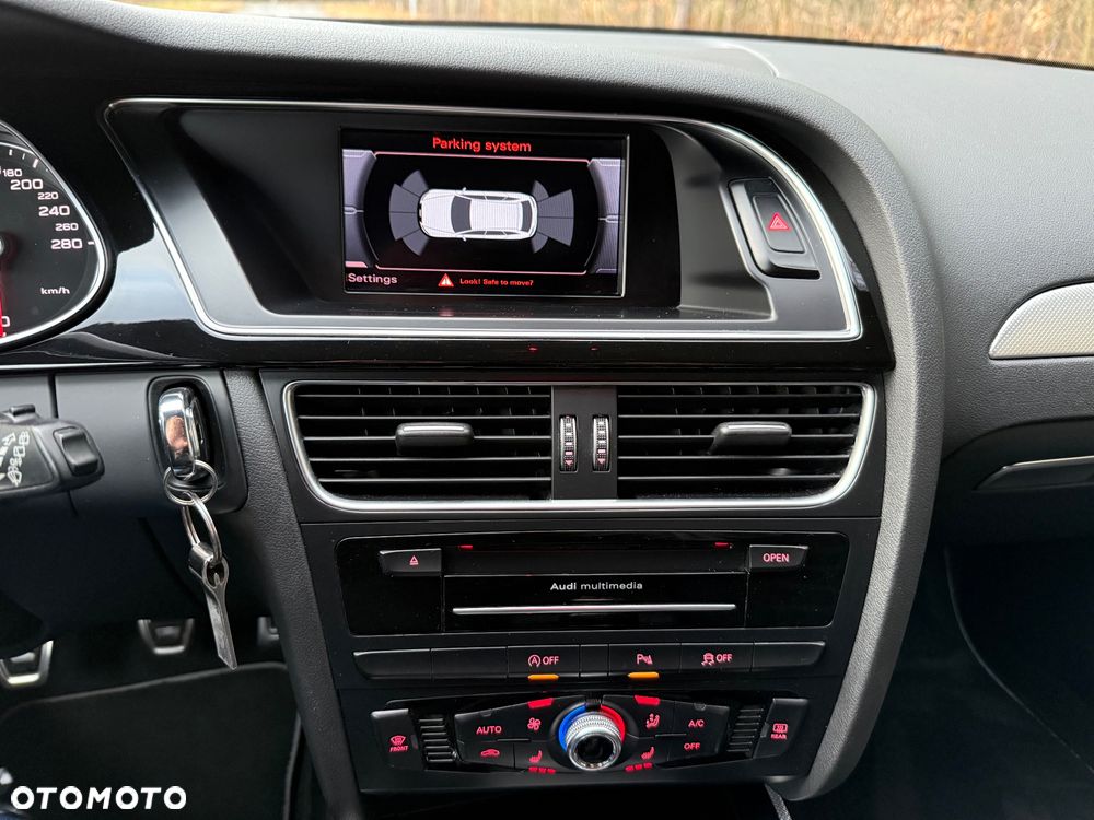 Audi A4 Avant 2.0 TDI DPF quattro S line Sportpaket - 24