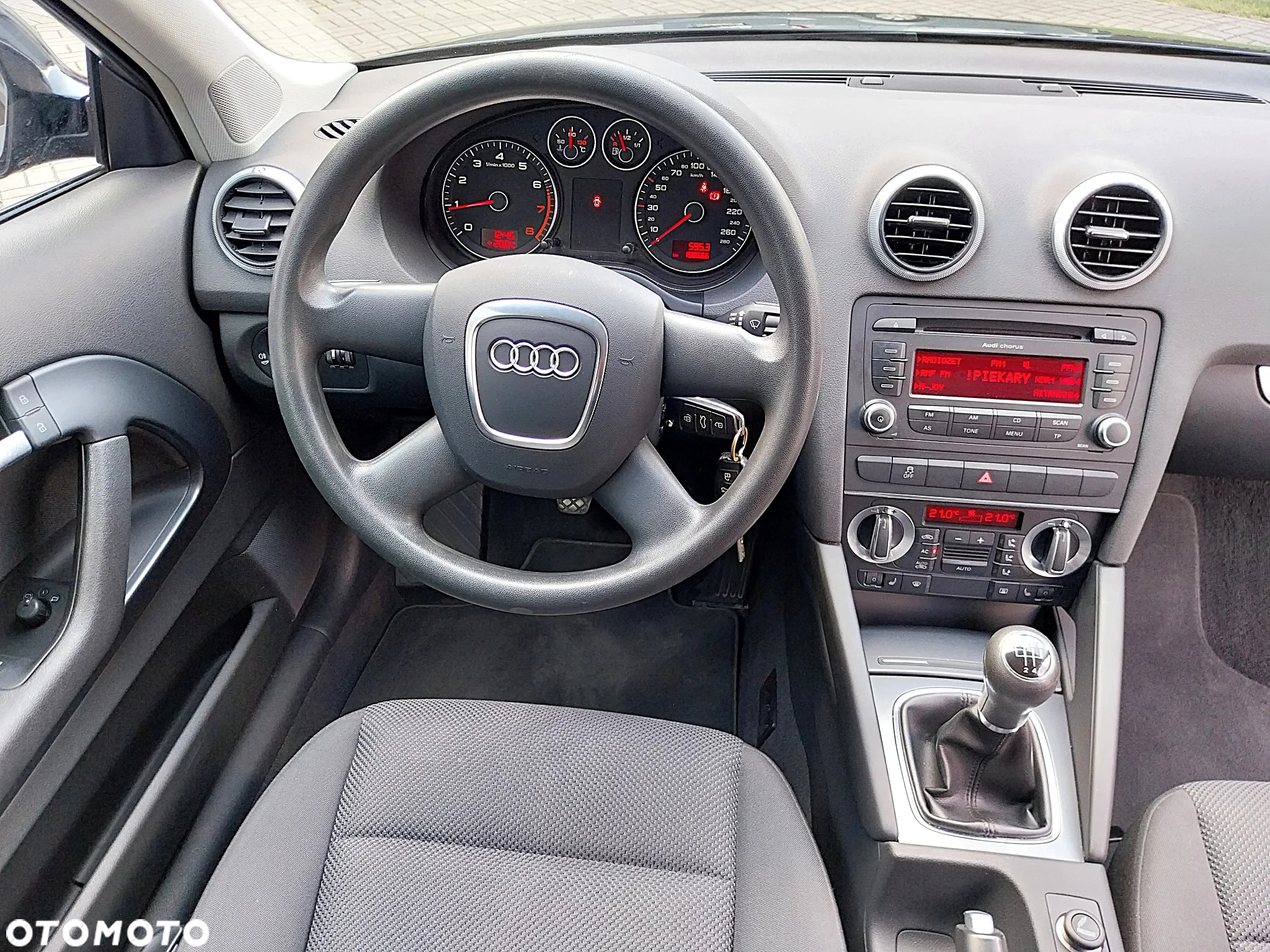 Audi A3 1.6 Attraction - 18