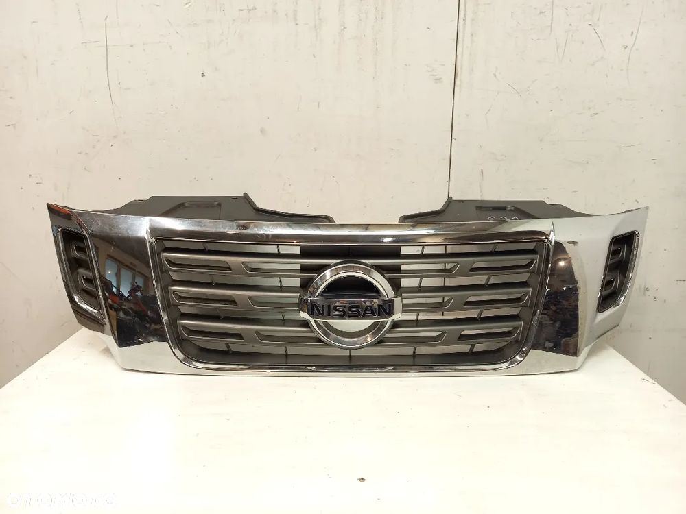 Nissan Navara NP300 grill atrapa chrom - 1