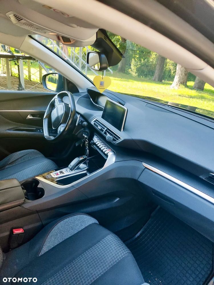 Peugeot 3008 1.2 PureTech Active S&S EAT6 - 6