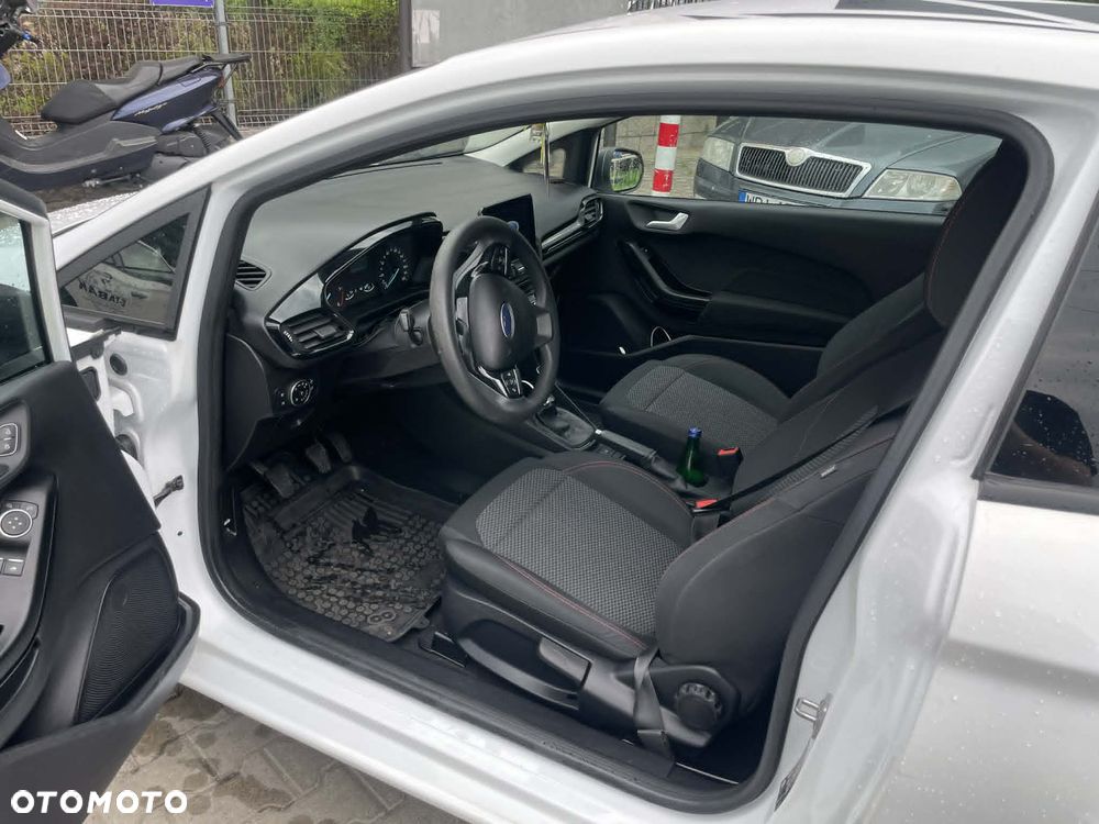 Ford Fiesta 1.5 TDCi Titanium - 13