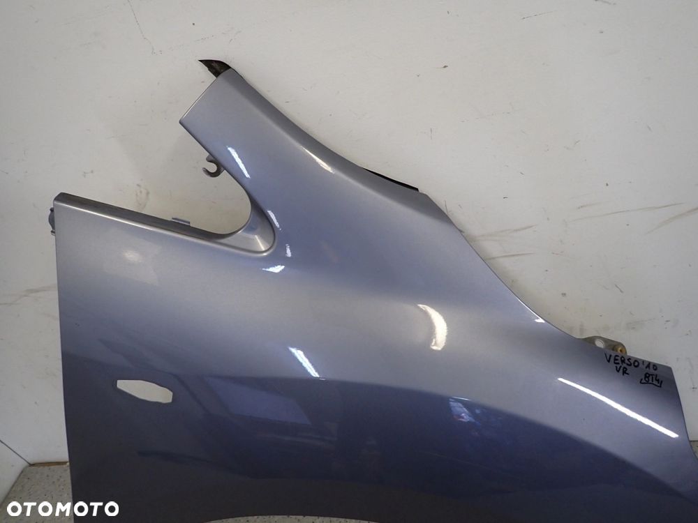 TOYOTA VERSO 09-13 BŁOTNIK PRZEDNI PRAWY 8T4 - 4