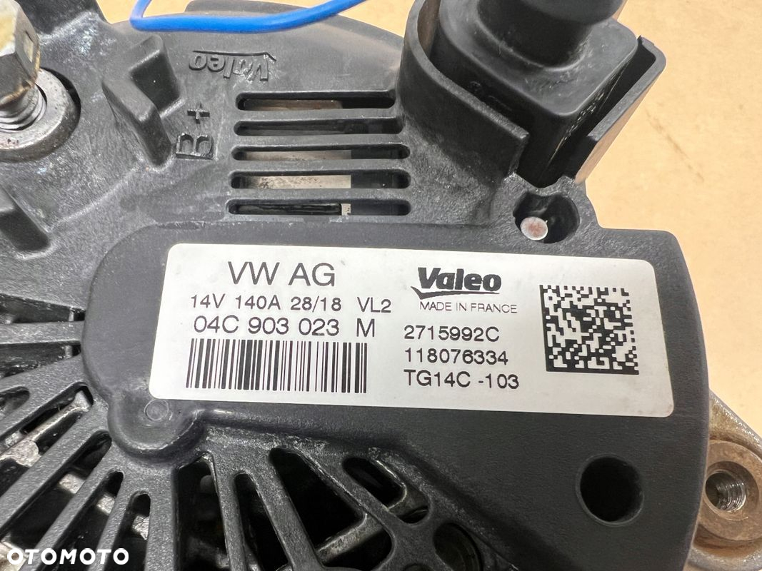 Audi A1 8X 1.0 TSI alternator 04C903023M - 2