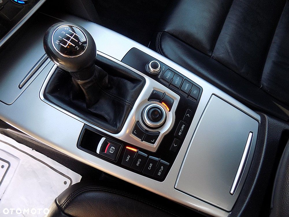 Audi A6 Avant - 18