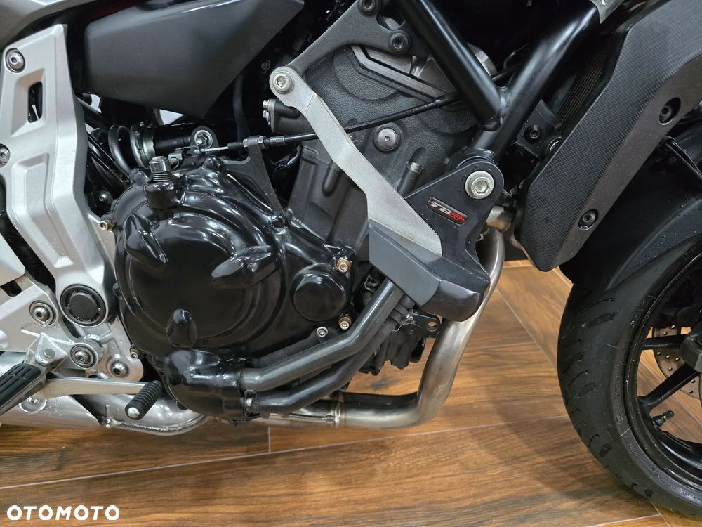 Yamaha MT - 8