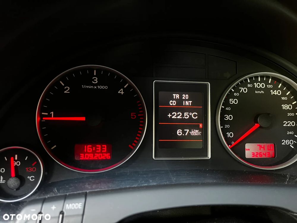 Audi A4 Avant - 11
