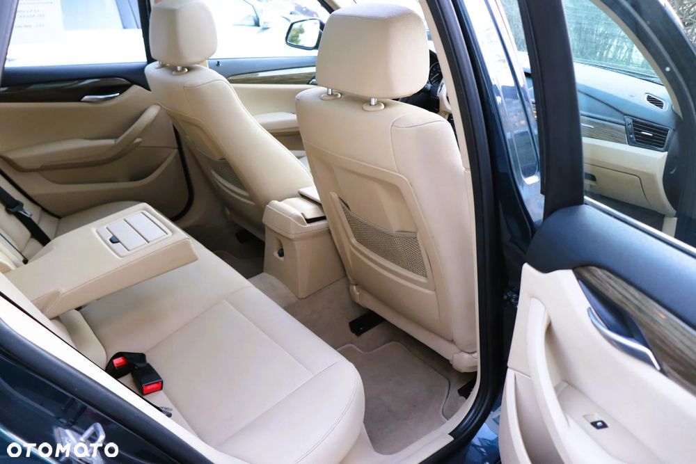 BMW X1 xDrive28i - 14