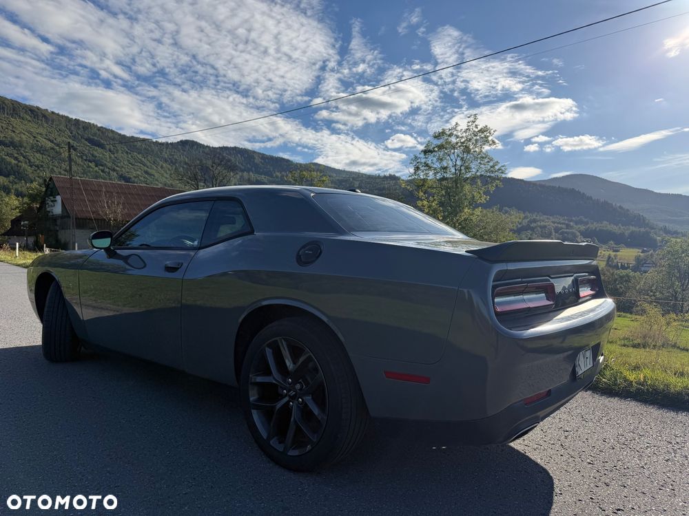 Dodge Challenger - 3